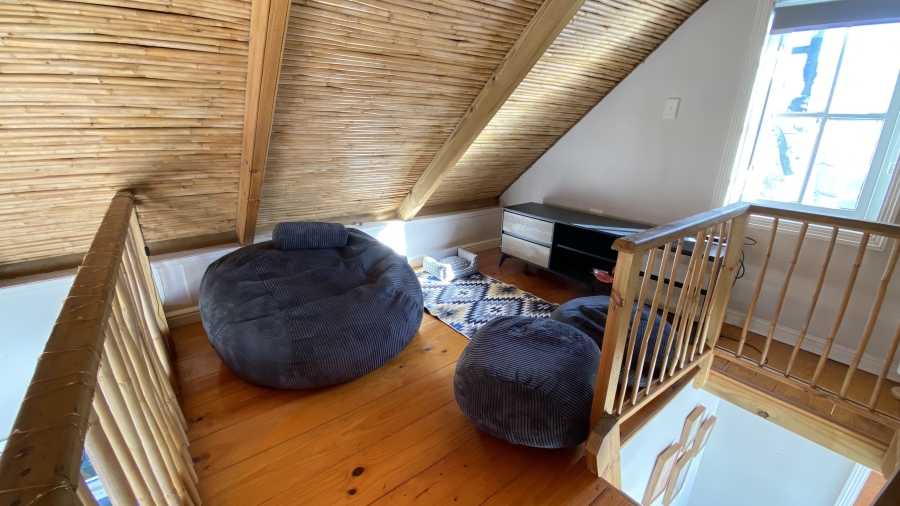 3 Bedroom Property for Sale in Cairnside Western Cape